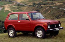 Фото LADA NIVA (2121) 1700 i