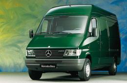 Фото MERCEDES-BENZ SPRINTER 4-t фургон 411 CDI