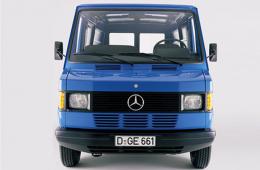 Фото MERCEDES-BENZ T1 автобус 210 2.3