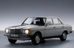 Фото MERCEDES-BENZ седан W123 200