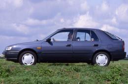 Фото NISSAN SUNNY III Hatchback 1.4 i