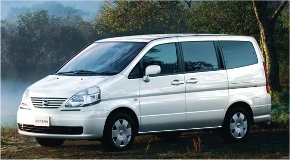 Фото NISSAN SERENA 2.5 DCi SGX 4x4