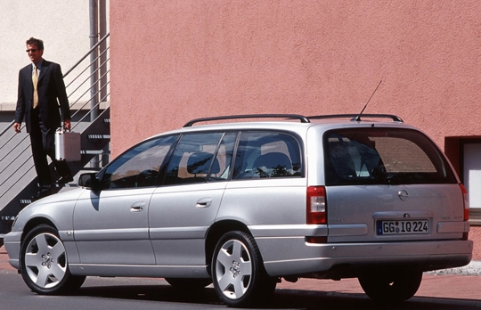 Фото OPEL OMEGA B универсал 2.5 V6