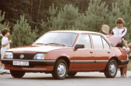 Фото OPEL ASCONA B 2.0 E