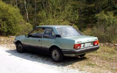 Фото OPEL ASCONA C хетчбек 1.6