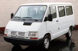 Фото RENAULT TRAFIC автобус 2.0 4x4