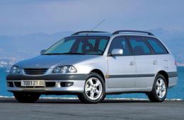 Фото TOYOTA AVENSIS Station Wagon 2.0